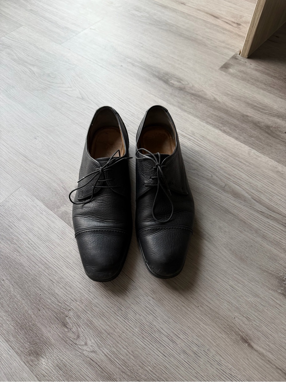 Men's Salvatore Ferragamo Black Leather Cap-toe Dress Shoes